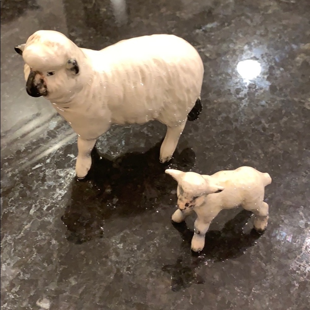 Pair of vintage beswick sheep